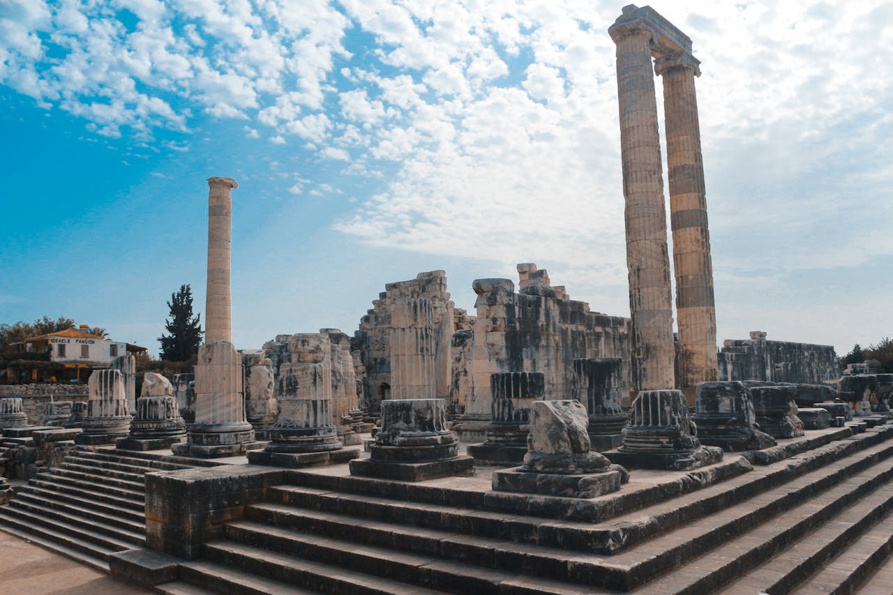 Explore the breathtaking ruins of the Temple of Apollo in Didyma, a famous historical landmark.